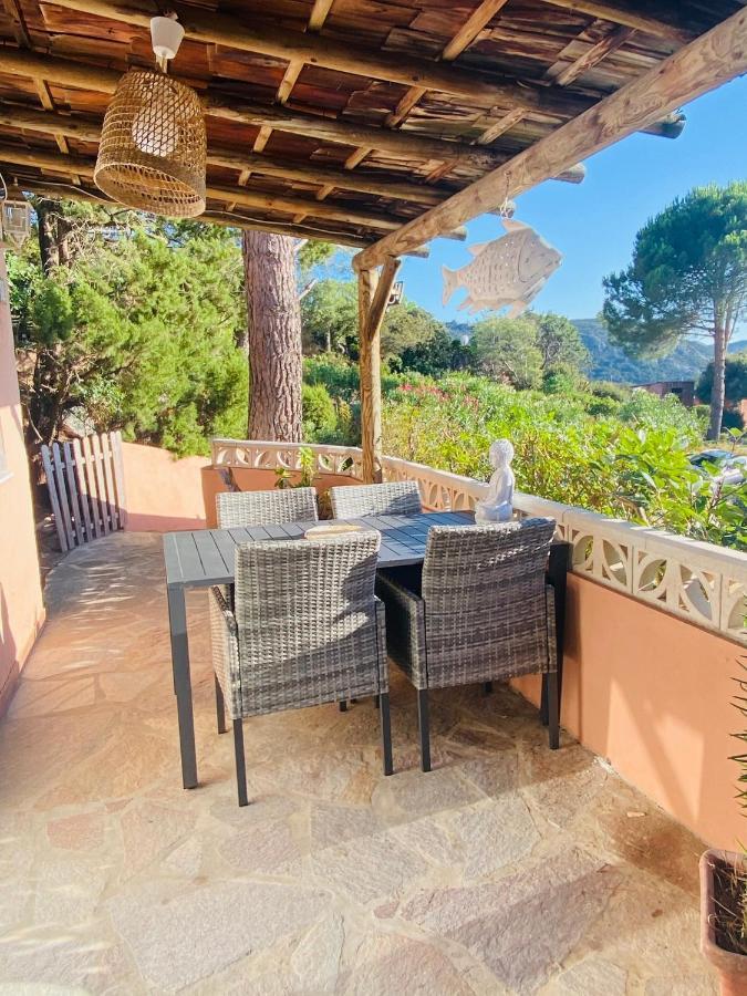 Residence Bellavista A Santa Giulia, Proche De La Plage Et Vue Mer Πόρτο Βέκιο Εξωτερικό φωτογραφία