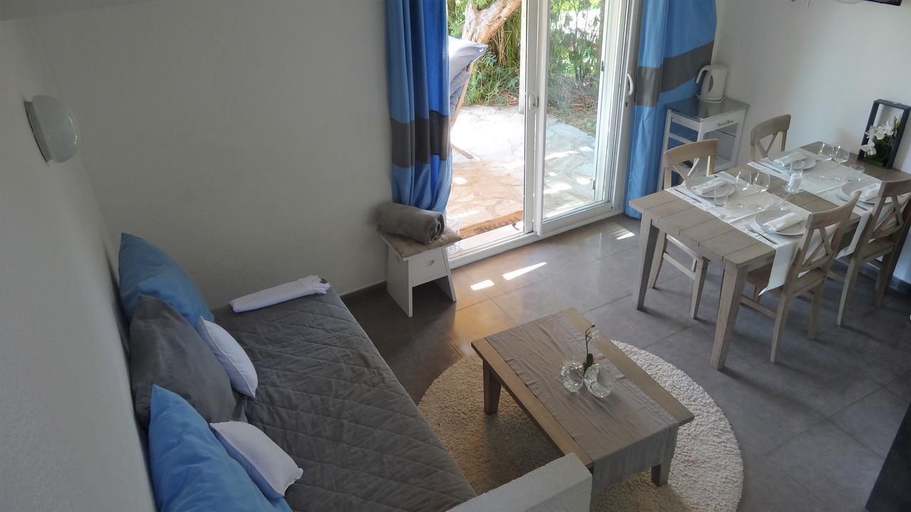 Residence Bellavista A Santa Giulia, Proche De La Plage Et Vue Mer Πόρτο Βέκιο Εξωτερικό φωτογραφία